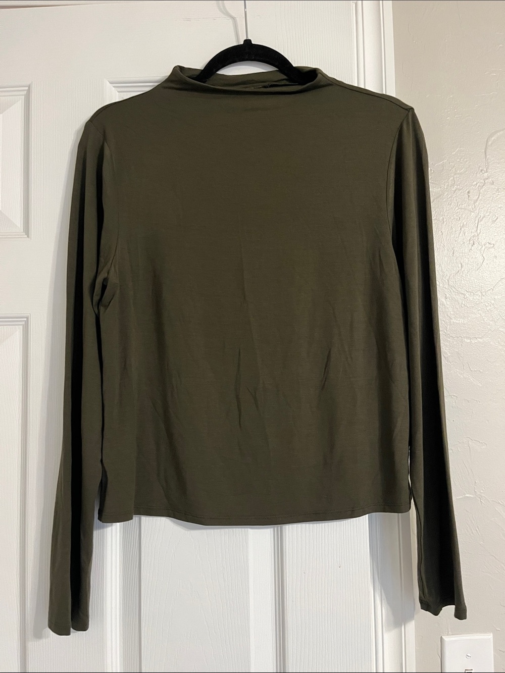 Long Sleeve Mock Neck Top in Olive Green